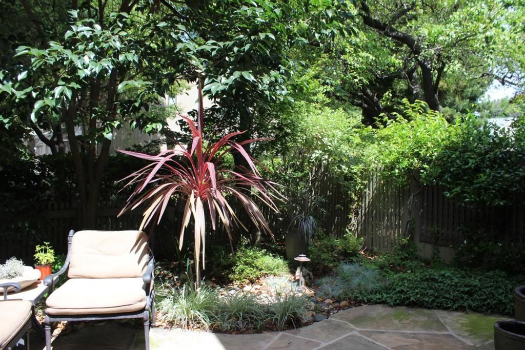 Image 11 of property listing at 228 Flynn Avenue, Mountain View, CA 94043