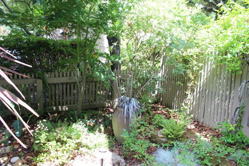 Image 13 of property listing at 228 Flynn Avenue, Mountain View, CA 94043
