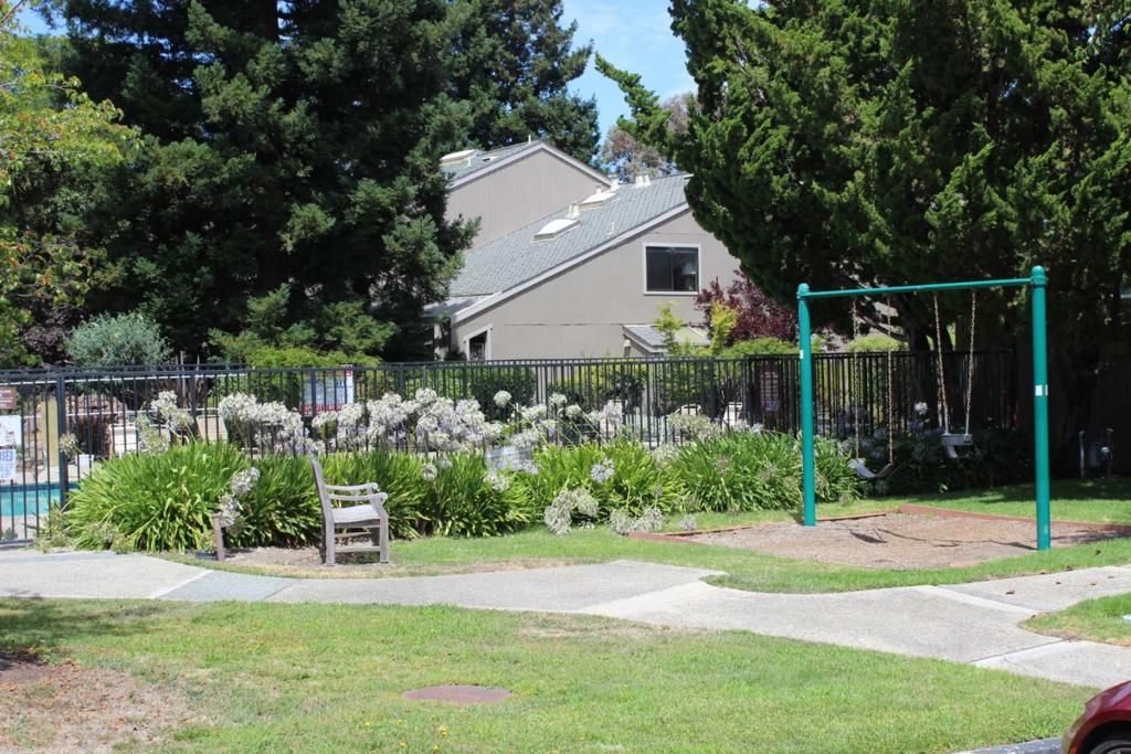 Image 30 of property listing at 228 Flynn Avenue, Mountain View, CA 94043