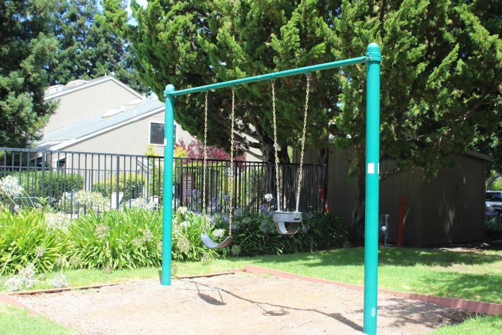 Image 34 of property listing at 228 Flynn Avenue, Mountain View, CA 94043