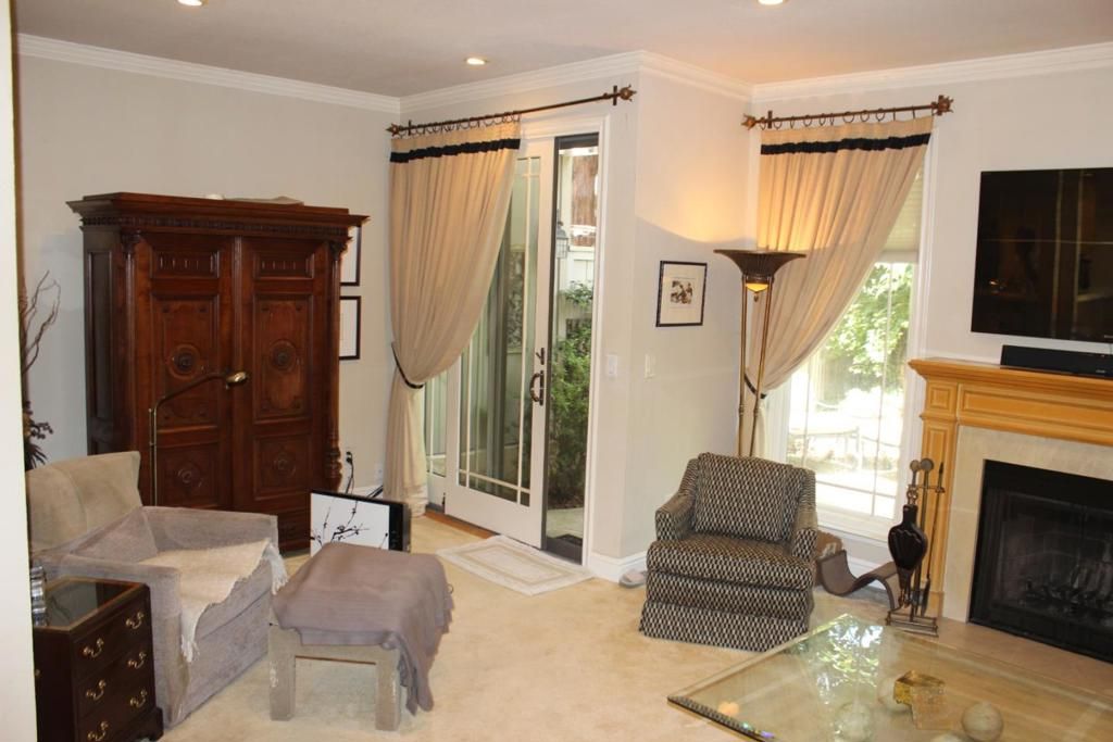 Image 4 of property listing at 228 Flynn Avenue, Mountain View, CA 94043