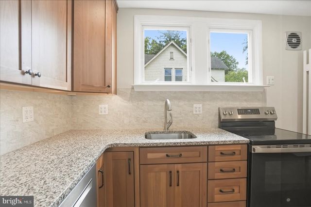 24 NORMAL TER, Baltimore, MD 21286