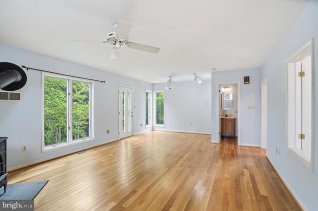 24 NORMAL TER, Baltimore, MD 21286