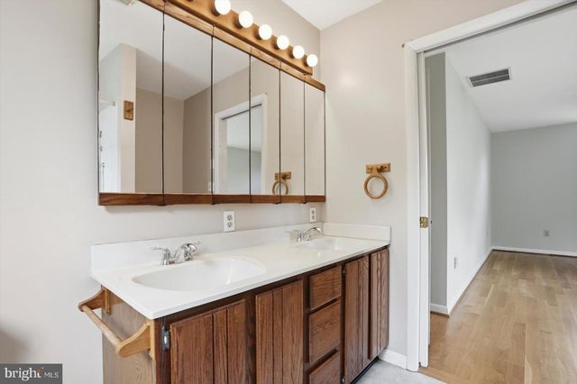 24 NORMAL TER, Baltimore, MD 21286
