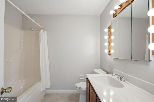 24 NORMAL TER, Baltimore, MD 21286