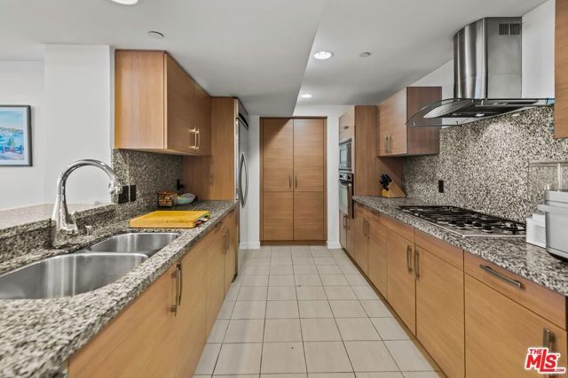 13650 Marina Pointe Drive 1706, Marina Del Rey, CA 90292