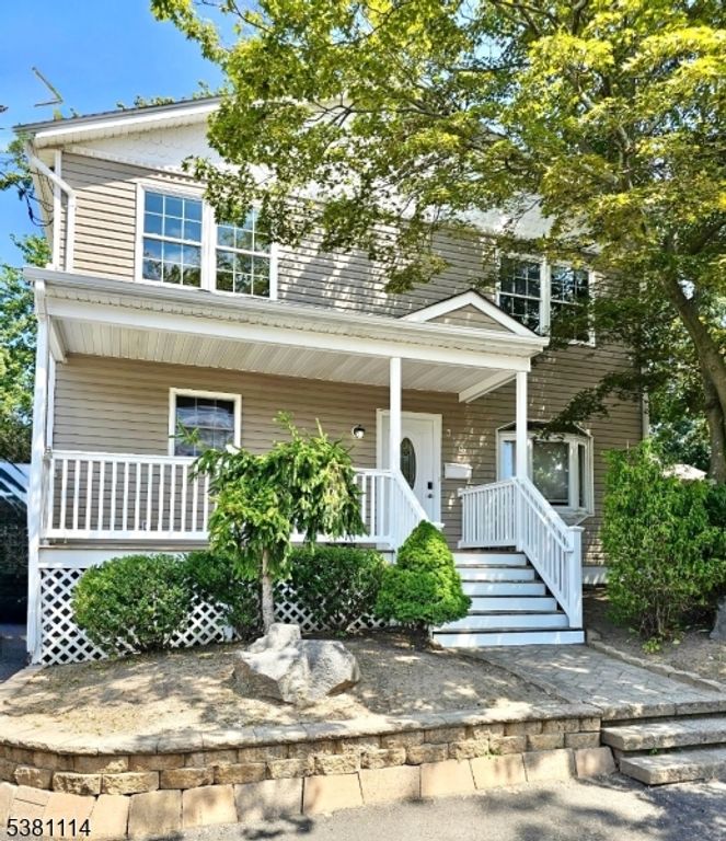 310 Woodland Ave, Old Bridge Twp., NJ 08879