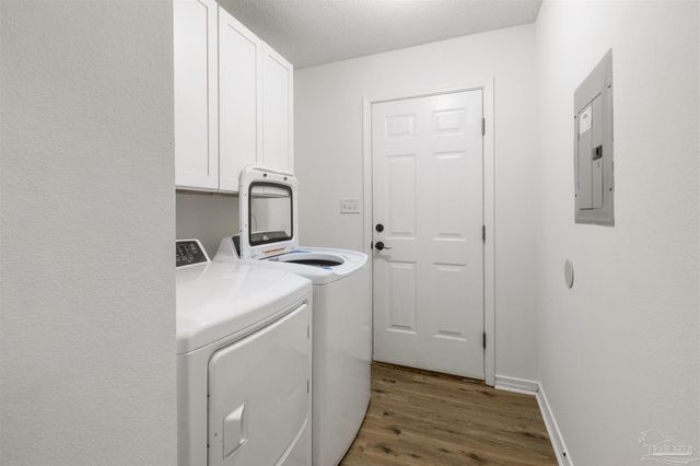 6917 Kapok Dr, Milton, FL 32583