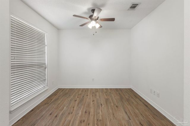 6917 Kapok Dr, Milton, FL 32583