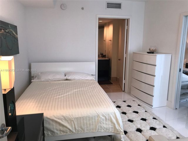 18201 Collins Avenue 5104, Sunny Isles Beach, FL 33160