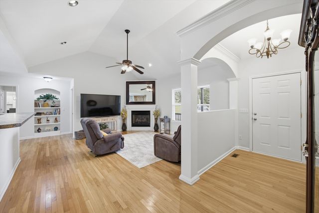 966 Shirley Ann Trail, Hixson, TN 37343