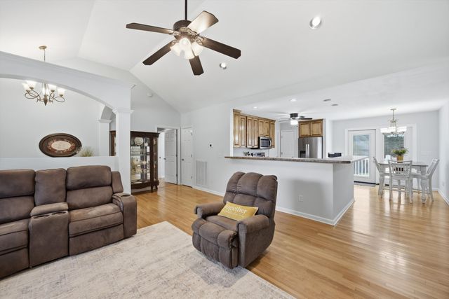 966 Shirley Ann Trail, Hixson, TN 37343