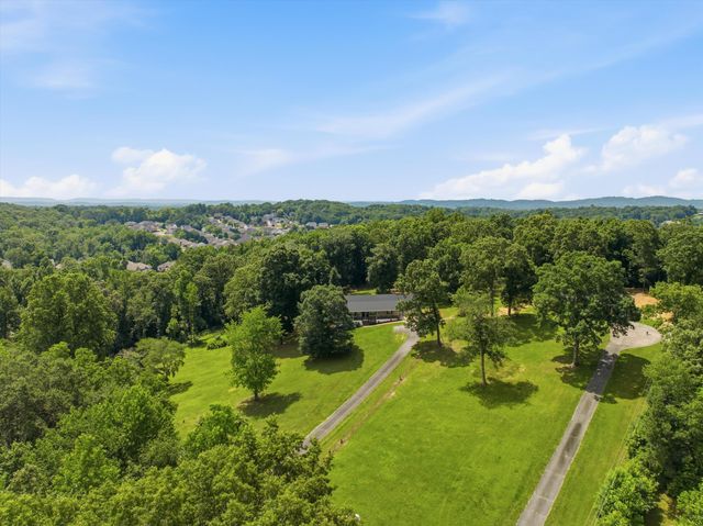 966 Shirley Ann Trail, Hixson, TN 37343