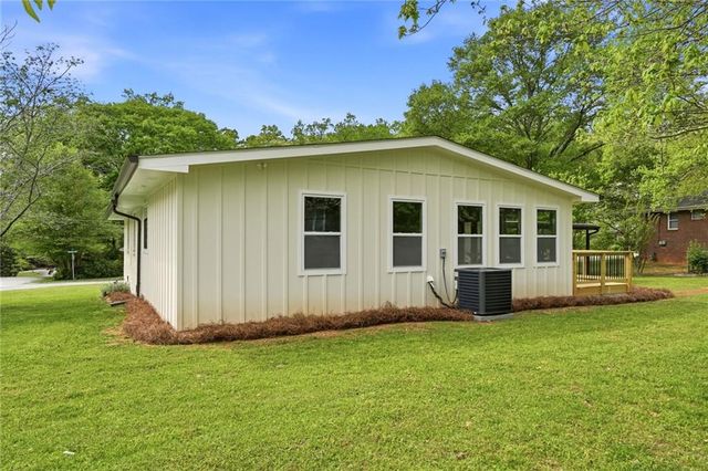 3731 Wisteria Lane SE, Smyrna, GA 30082