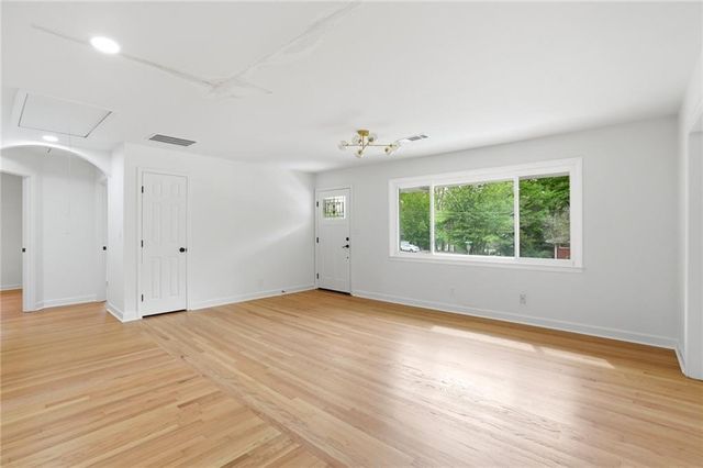 3731 Wisteria Lane SE, Smyrna, GA 30082