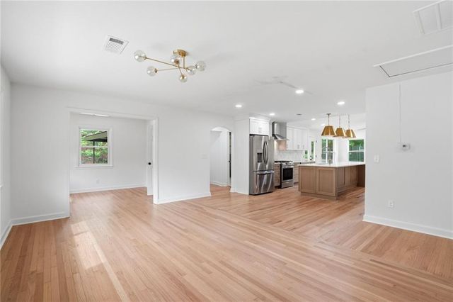 3731 Wisteria Lane SE, Smyrna, GA 30082