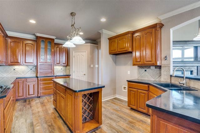 102 Apollo Trail, Aurora, TX 76078