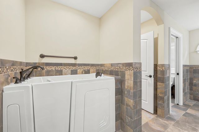 2566 Lake Vista Dr., Little River, SC 29566