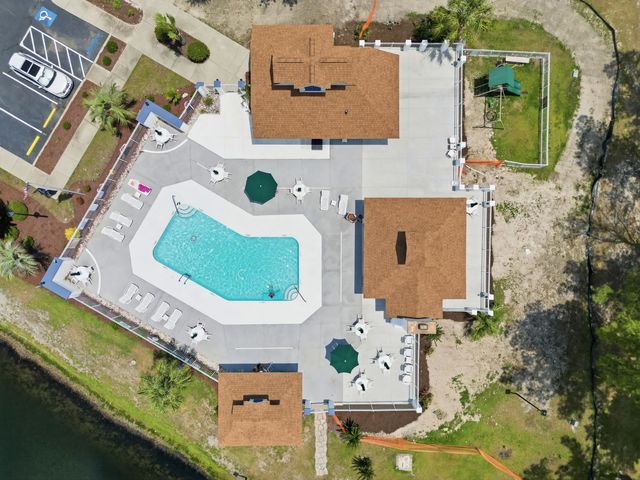 2566 Lake Vista Dr., Little River, SC 29566