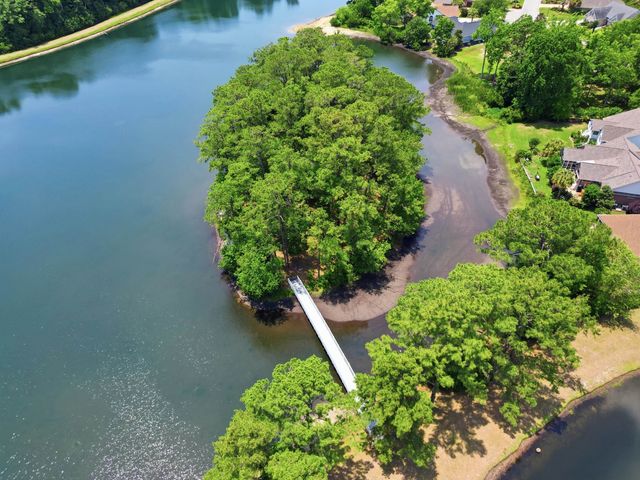 2566 Lake Vista Dr., Little River, SC 29566