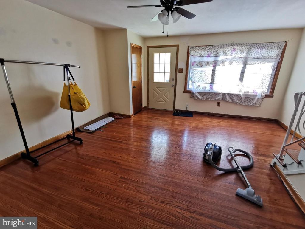 7231 EASTWOOD ST, Philadelphia, PA 19149