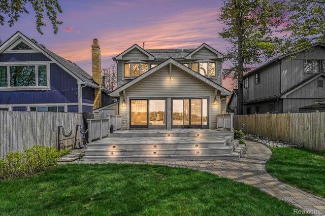 3506 Union Lake Road, Commerce Charter Township, MI 48382