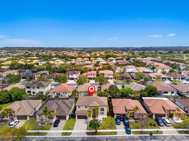 1033 NE 35th Ave, Homestead, FL 33033