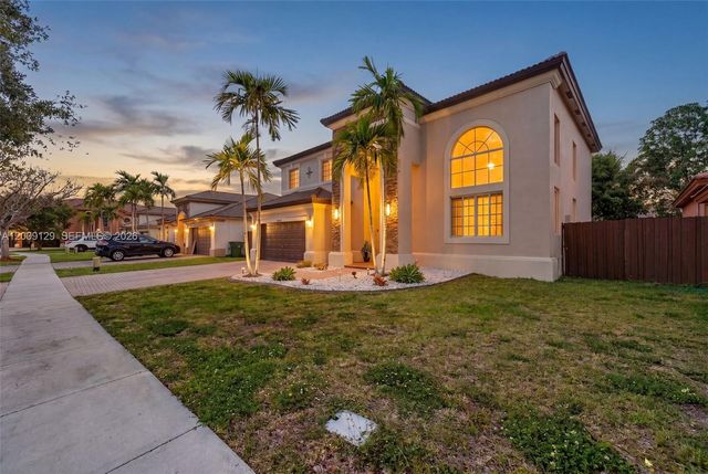1033 NE 35th Ave, Homestead, FL 33033