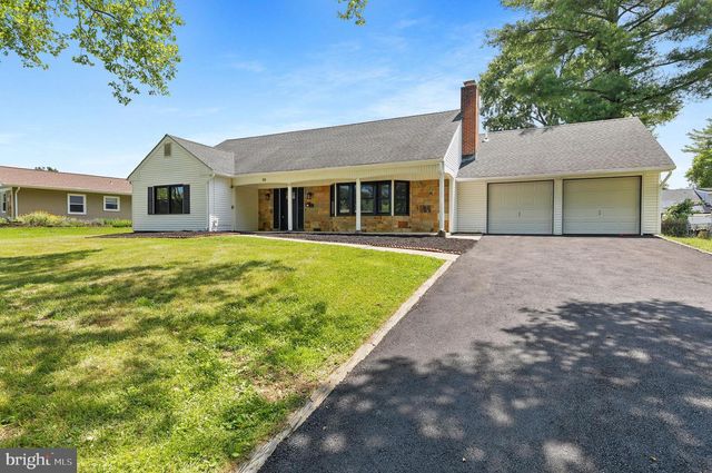 39 TWILIGHT LN, Willingboro, NJ 08046