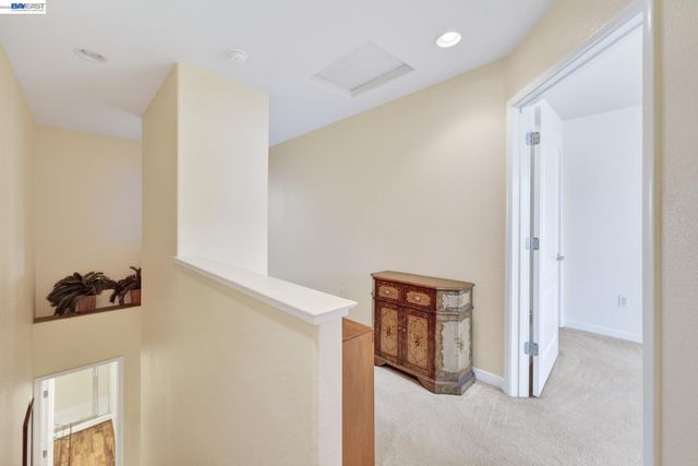 655 Veranda Cir, Hayward, CA 94541