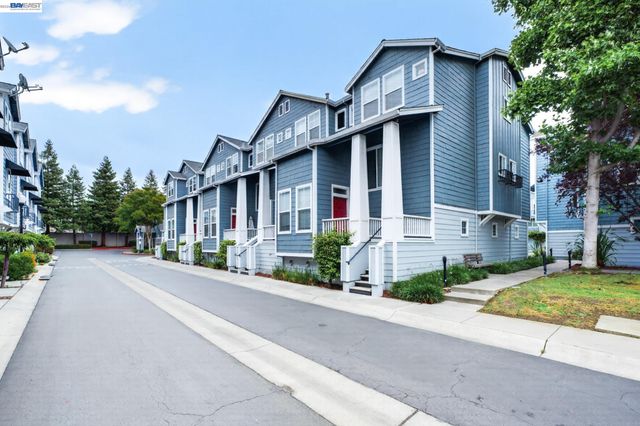 655 Veranda Cir, Hayward, CA 94541