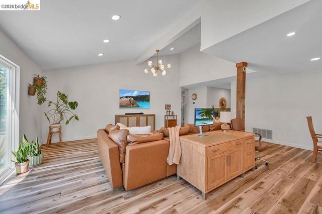 1100 Ames Ct, Antioch, CA 94509