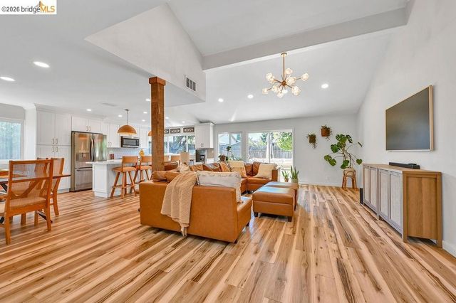 1100 Ames Ct, Antioch, CA 94509