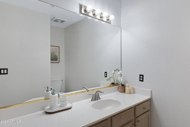 10080 E Mountainview Lake Drive 215, Scottsdale, AZ 85258