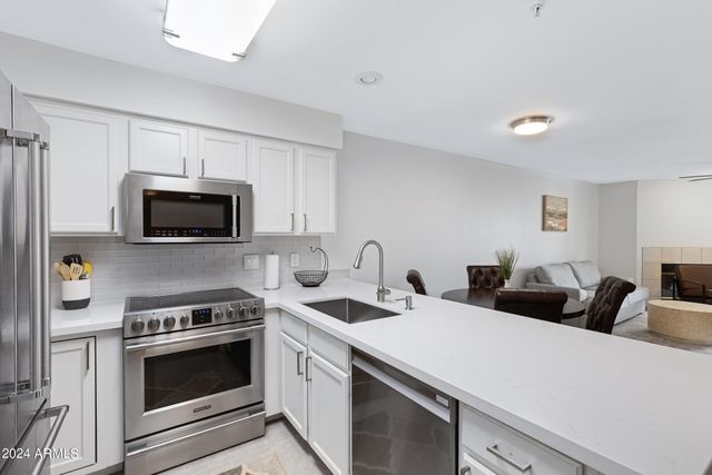 10080 E Mountainview Lake Drive 215, Scottsdale, AZ 85258