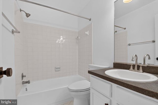 7768 HEATHERTON LN, Potomac, MD 20854
