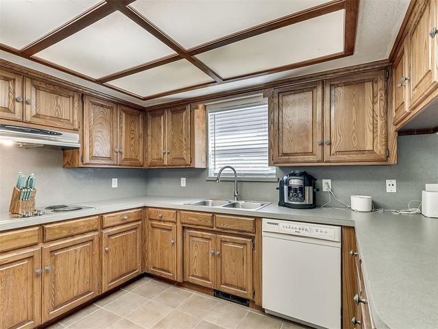 1914 Bowling Green Place, Norman, OK 73071