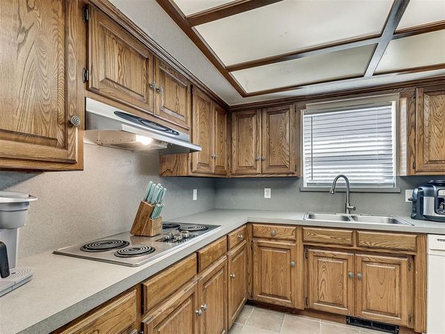 1914 Bowling Green Place, Norman, OK 73071