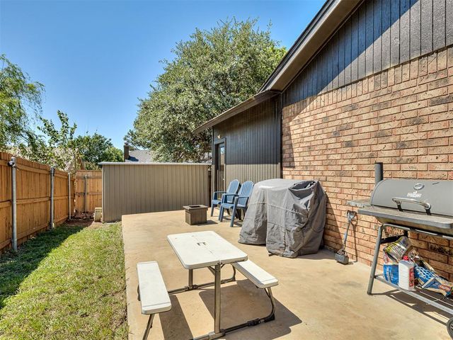 1914 Bowling Green Place, Norman, OK 73071