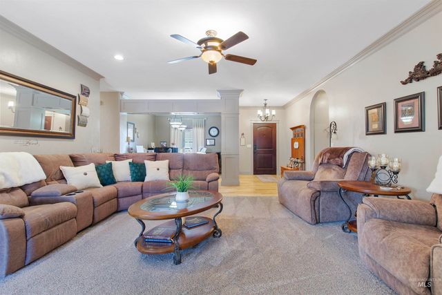 667 Sunfire Drive, Twin Falls, ID 83301