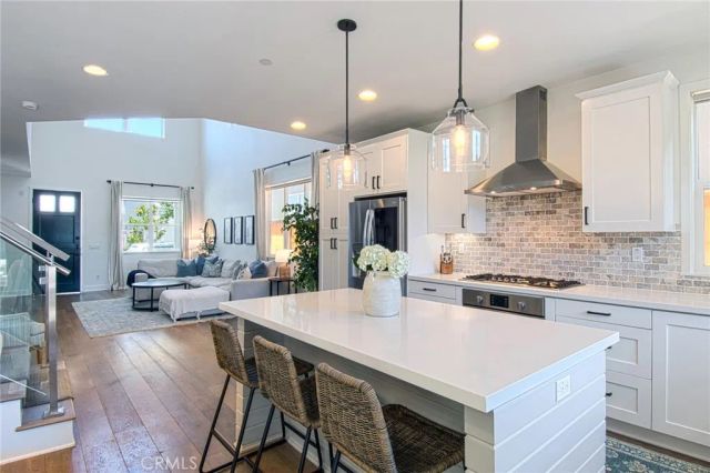 337 Anderson Lane, Costa Mesa, CA 92627