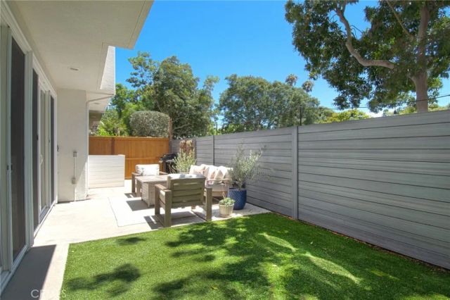 337 Anderson Lane, Costa Mesa, CA 92627