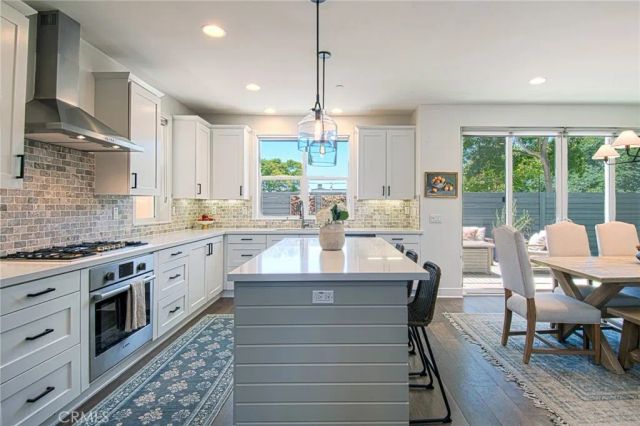 337 Anderson Lane, Costa Mesa, CA 92627