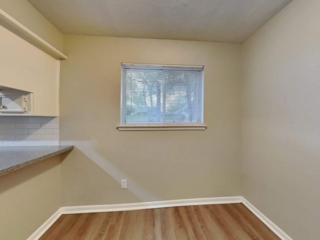 743 S Iowa Avenue, League City, TX 77573