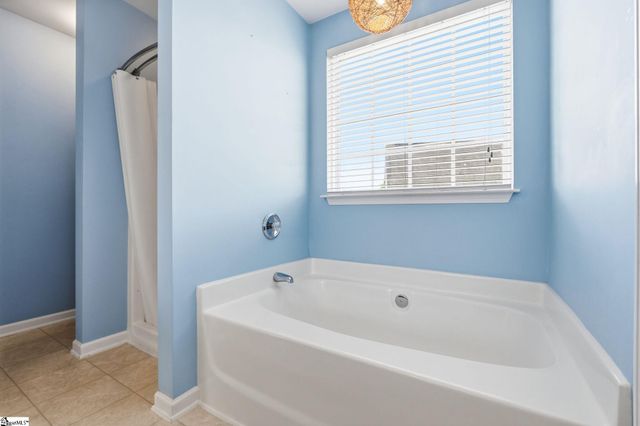 7 Hollow Tree Way, Greenville, SC 29615