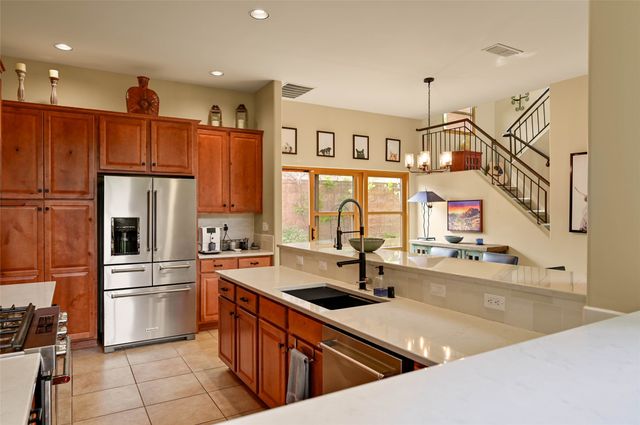 1637 Villa Strada, Santa Fe, NM 87506