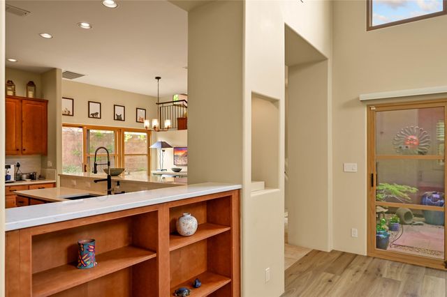 1637 Villa Strada, Santa Fe, NM 87506