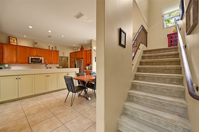 1637 Villa Strada, Santa Fe, NM 87506