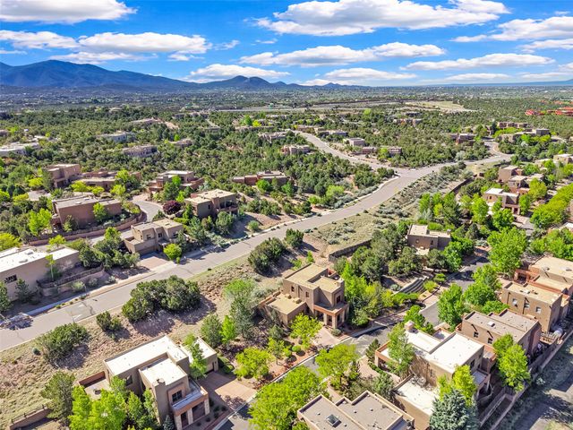 1637 Villa Strada, Santa Fe, NM 87506