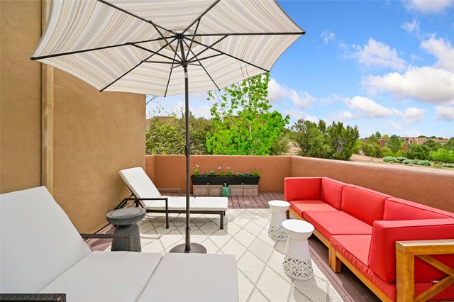 1637 Villa Strada, Santa Fe, NM 87506